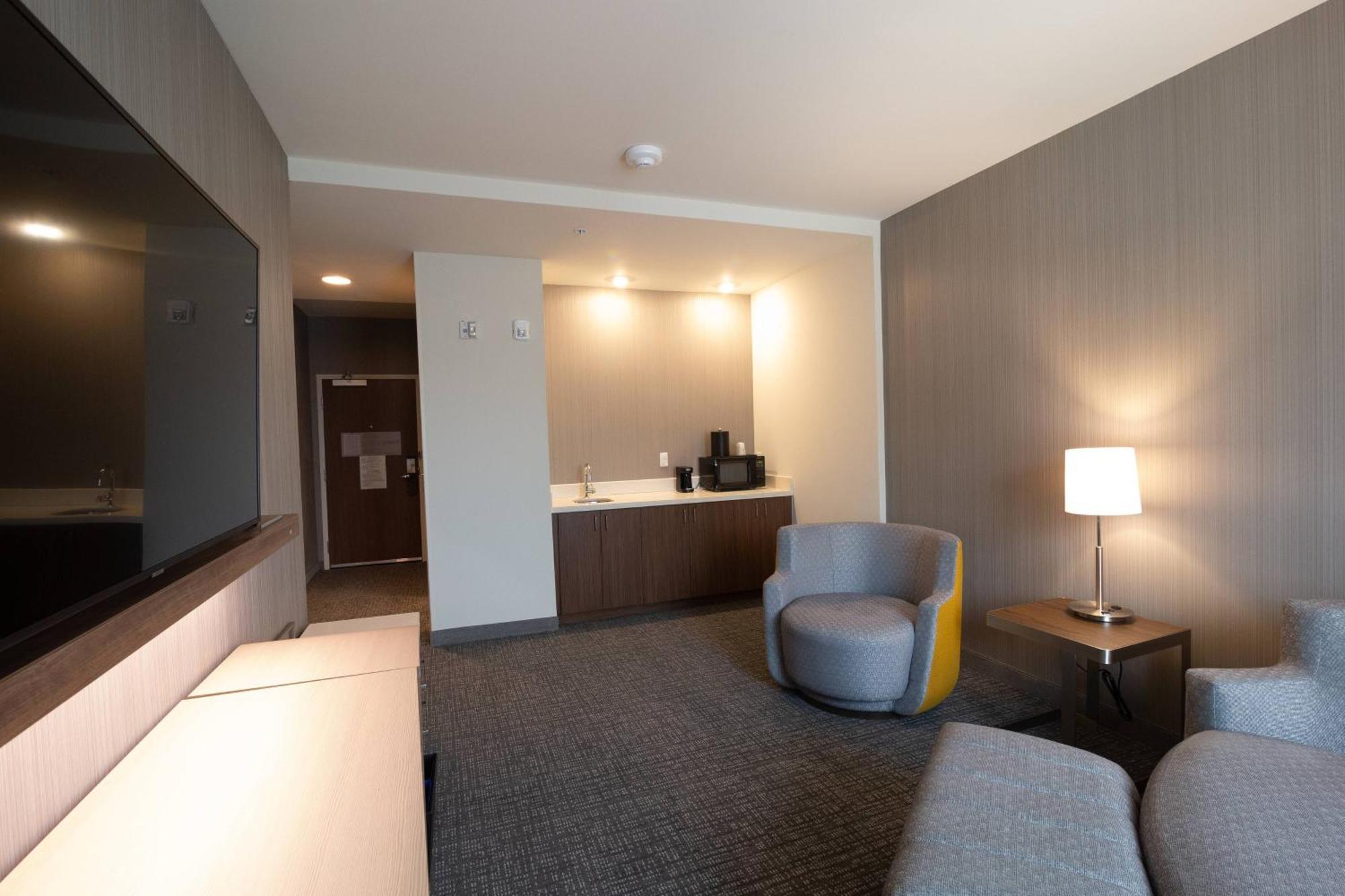 คอร์ตยาร์ด บาย แมริออท คาร์เตอร์สวิลล์ Hotel คาร์เทอร์วิลล์ ภายนอก รูปภาพ